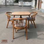 میز غذاخوری 3 نفره گلرویا چوبی با صندلی سبدی دسته دار - Image 5